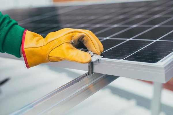 Photovoltaïque industriel : économisez et valorisez votre espace